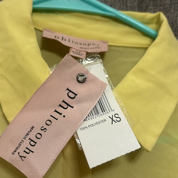 Philosophy blouses for women - Picture 2 of 3